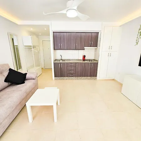 Estudio Vip Mediterraneo - Alojamientos La Torre Torre Del Mar Buitenkant foto